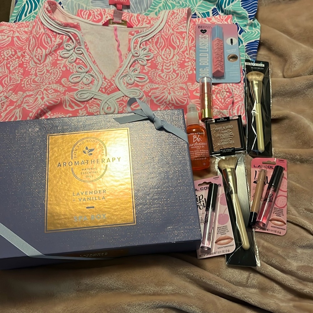 Bath & Body Works Pink and Blue Dress